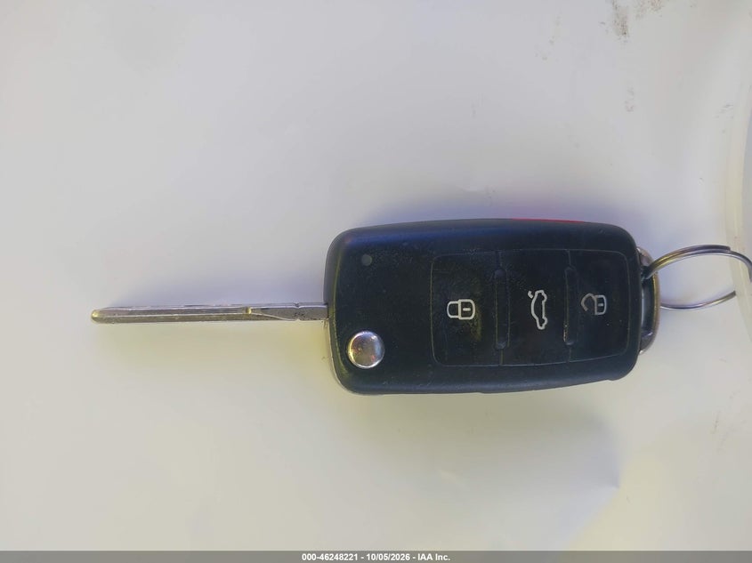 VOLKSWAGEN TIGUAN 2013 VIN WVGBV3AX5DW565740