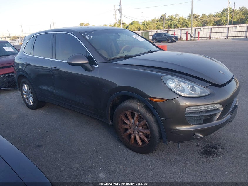 2013 PORSCHE CAYENNE · Photo 13