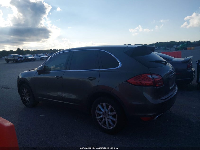 2013 PORSCHE CAYENNE · Photo 14
