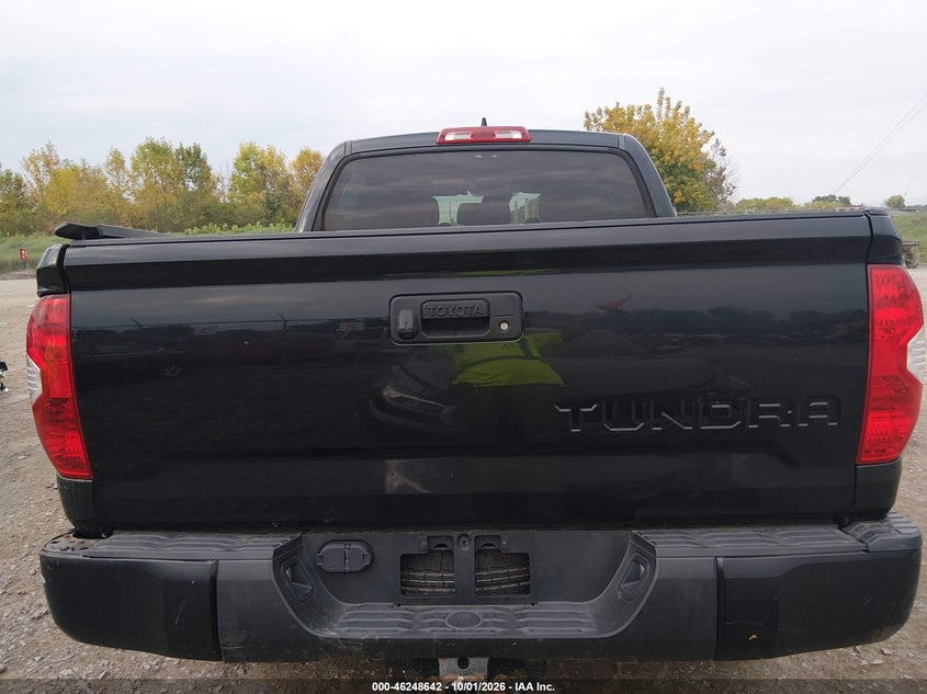 TOYOTA TUNDRA - zdjęcie 17