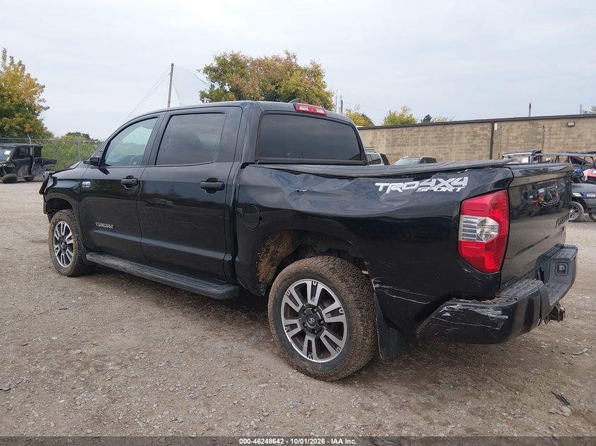 TOYOTA TUNDRA - zdjęcie 3