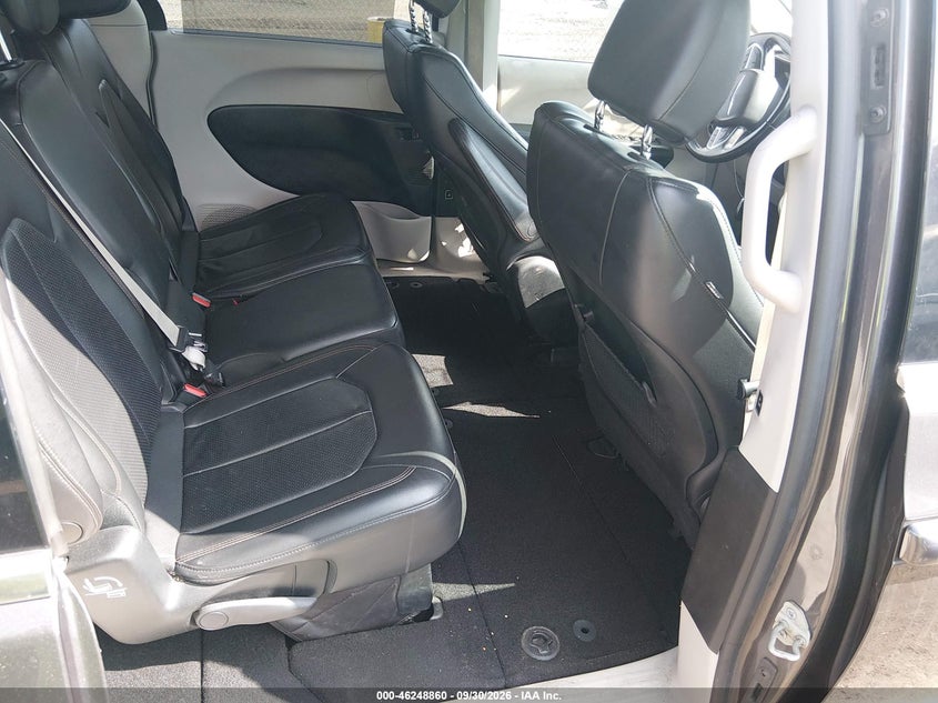 CHRYSLER PACIFICA - zdjęcie 8