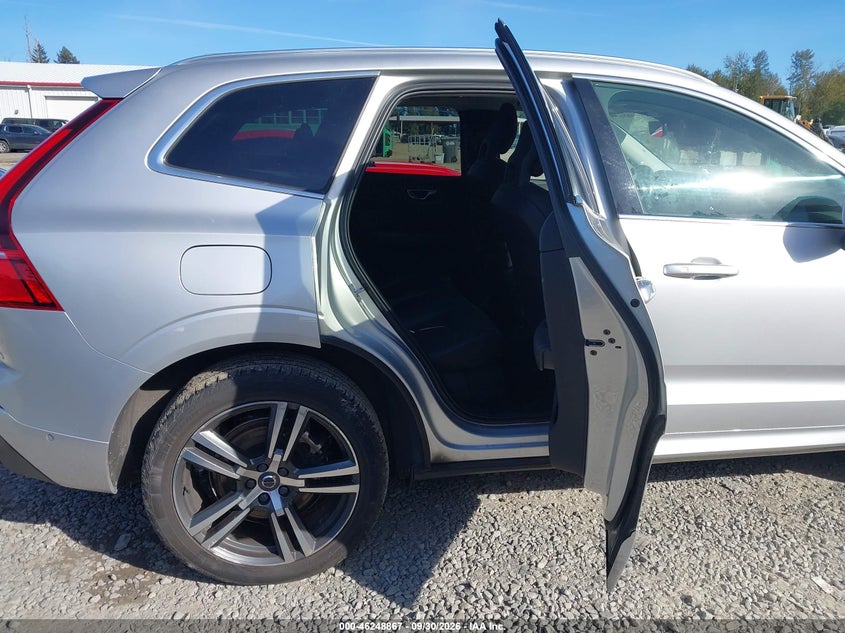 Фото 8 - VOLVO XC60