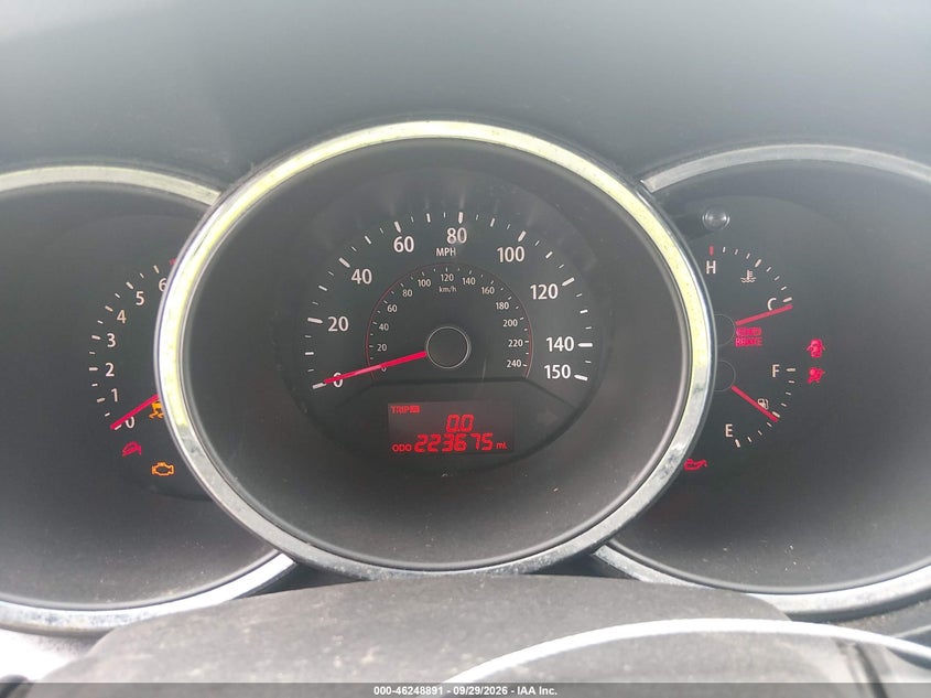 KIA SORENTO 2011 VIN 5XYKT3A15BG153835