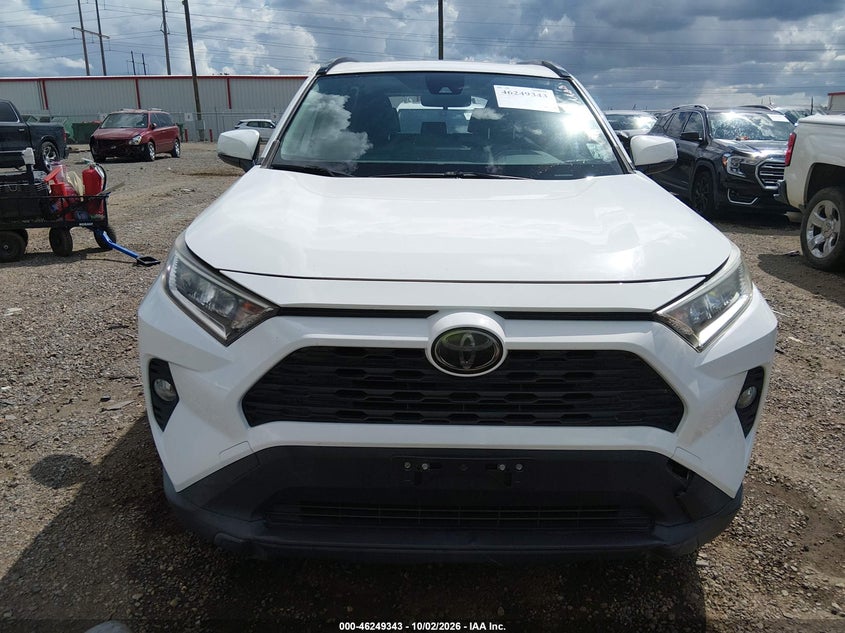 TOYOTA RAV4 - zdjęcie 13