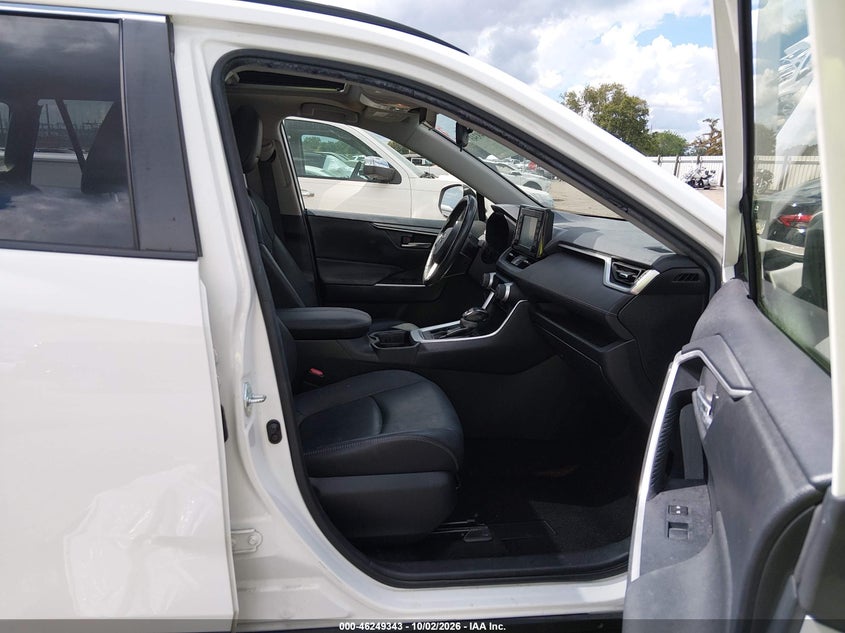 TOYOTA RAV4 - zdjęcie 5