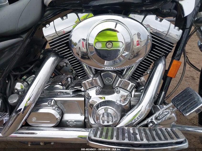 HARLEY-DAVIDSON FLHR 2003