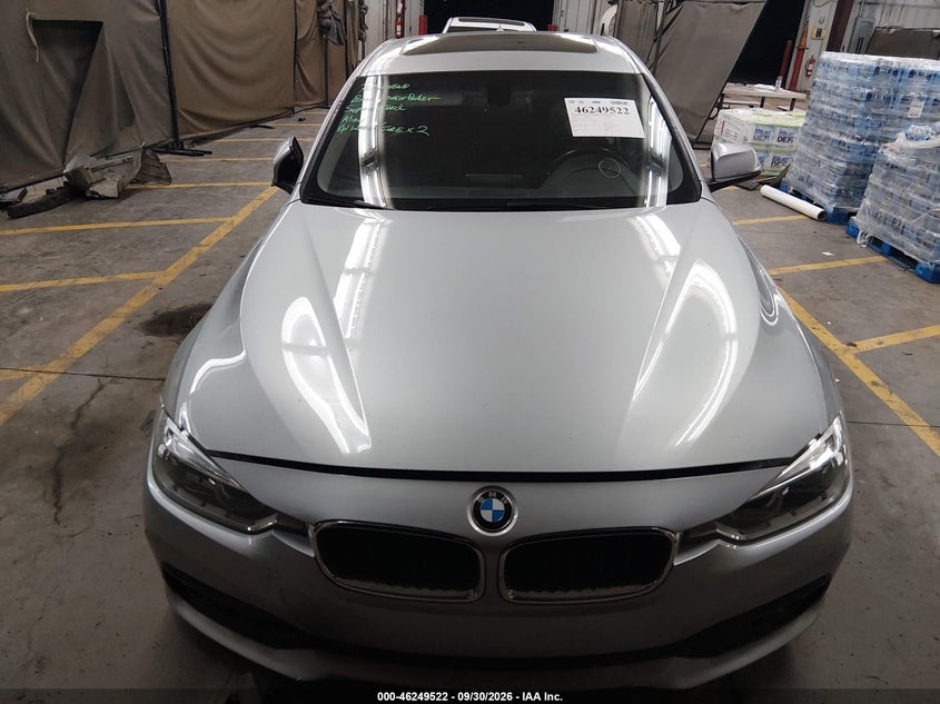 2018 BMW 320I · Фото 12