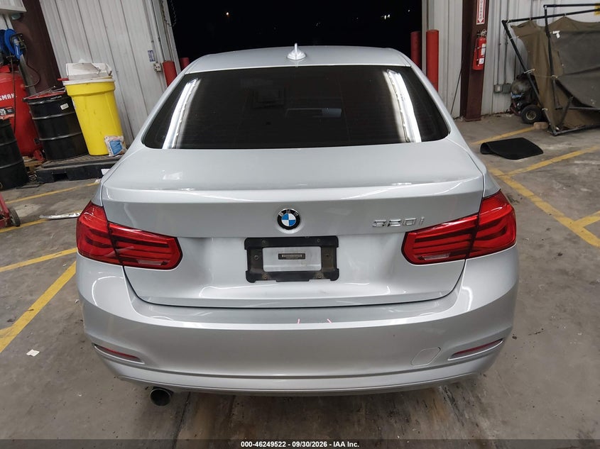 2018 BMW 320I · Фото 16