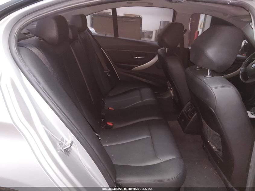 2018 BMW 320I · Фото 8