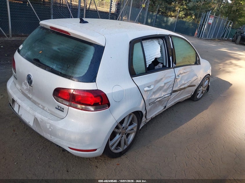 2014 VOLKSWAGEN GOLF 2.0L TDI · Photo 4