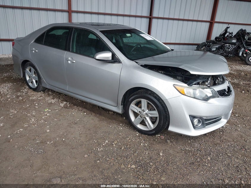 Vin: 4t1bf1fk7cu111739, lot: 46749724, toyota camry se 2012 img_1