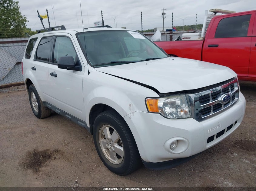 Vin: 1fmcu0dg8bka98707, lot: 46749808, ford escape xlt 20111