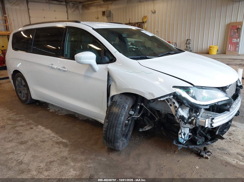 Vin: 2c4rc1l76lr263522, lot: 46749823, chrysler pacifica hybrid touring l 2020 img_1