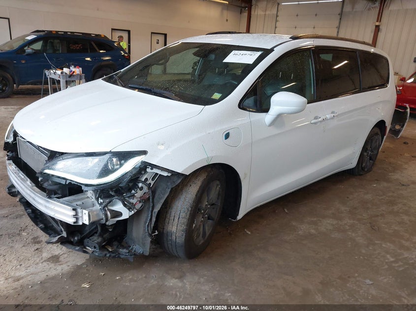 CHRYSLER PACIFICA HYBRID - zdjęcie 2