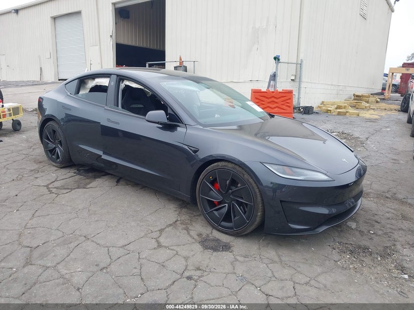 Vin: 5yj3e1et8rf845605, lot: 46749855, tesla model 3 performance all-wheel drive 20241