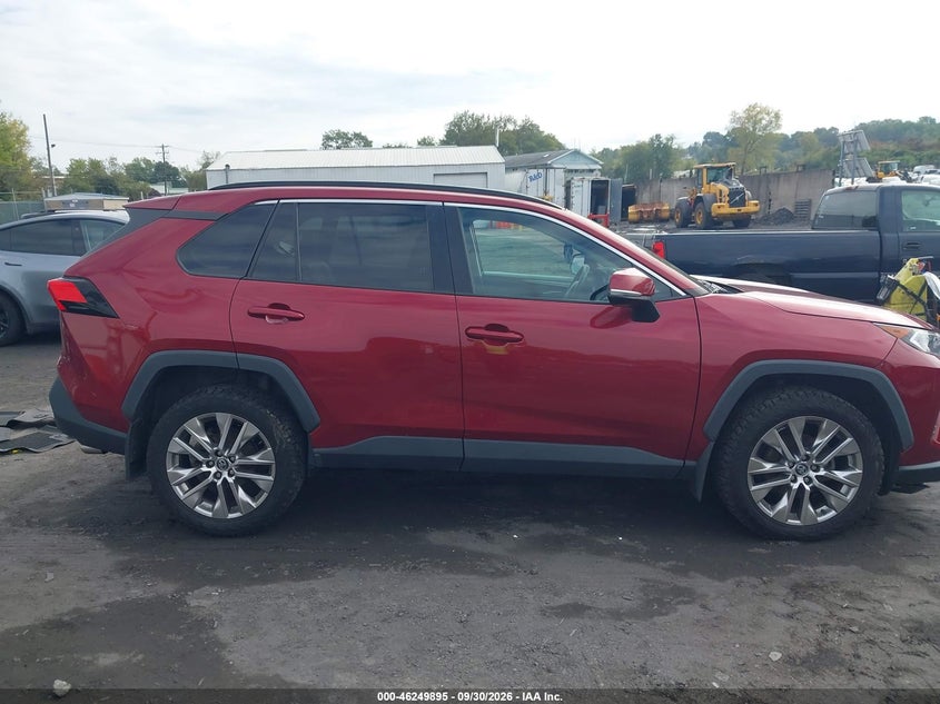 TOYOTA RAV4 - zdjęcie 13
