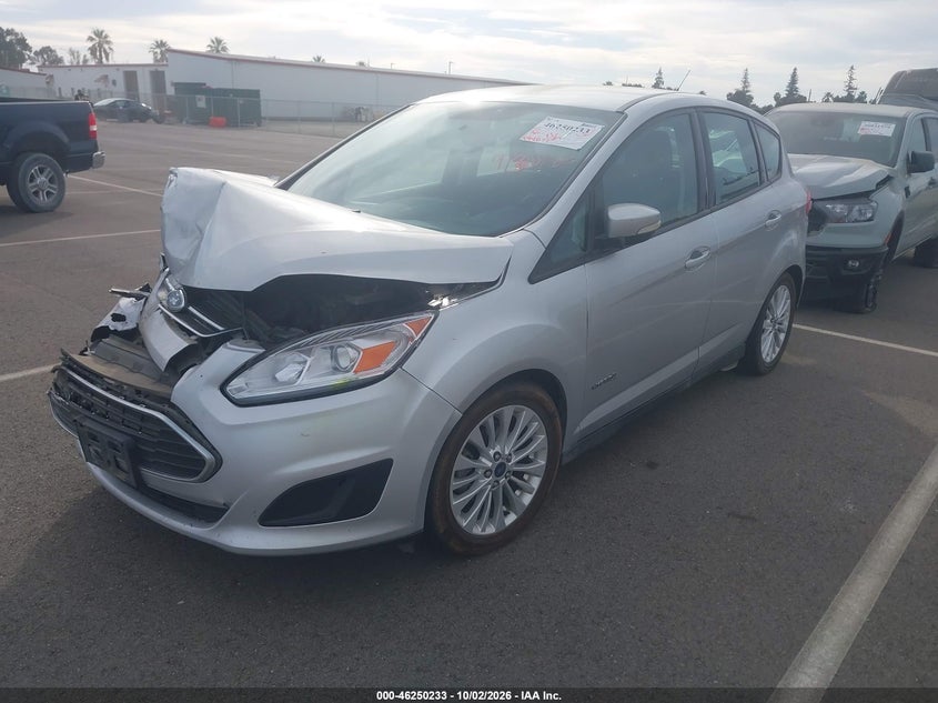 2017 Ford C-Max Hybrid Se, Удар спереди, IAAI, VIN 1FADP5AU5HL104477 — фото 2