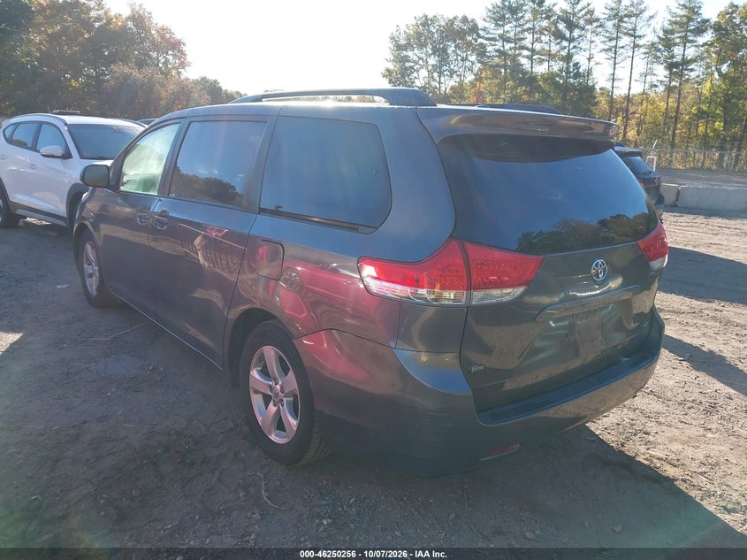 Vin: 5tdkk3dc5es465581, lot: 46750282, toyota sienna le v6 8 passenger 20143
