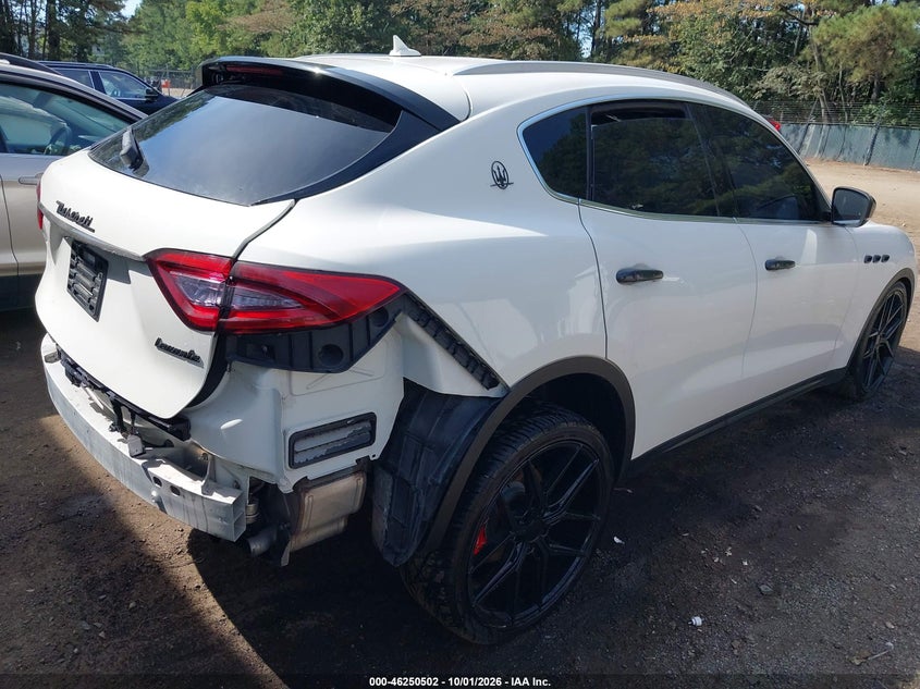 MASERATI LEVANTE - zdjęcie 4
