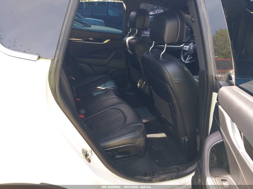 MASERATI LEVANTE - zdjęcie 8