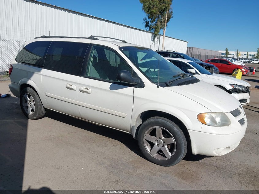 2005 DODGE GRAND CARAVAN SXT
