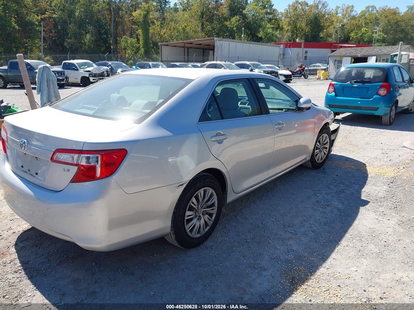 Vin: 4t1bf1fk4eu341886, lot: 46750654, toyota camry le 20144