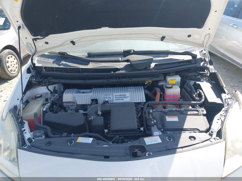 TOYOTA PRIUS - zdjęcie 10