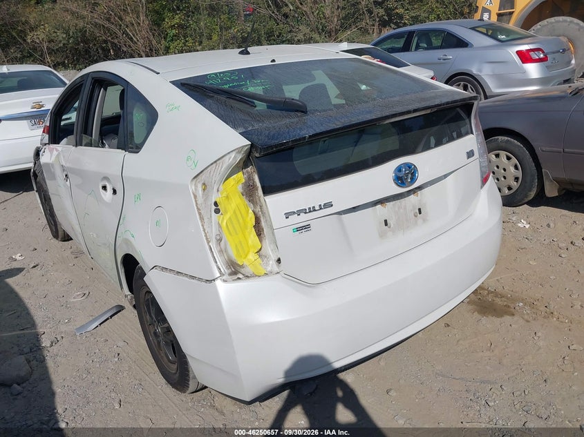 TOYOTA PRIUS - zdjęcie 3