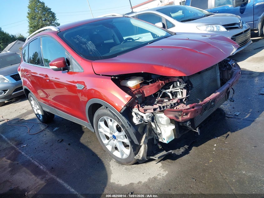 Vin: 1fmcu0jxxfuc11796, lot: 46750840, ford escape titanium 2015 img_1