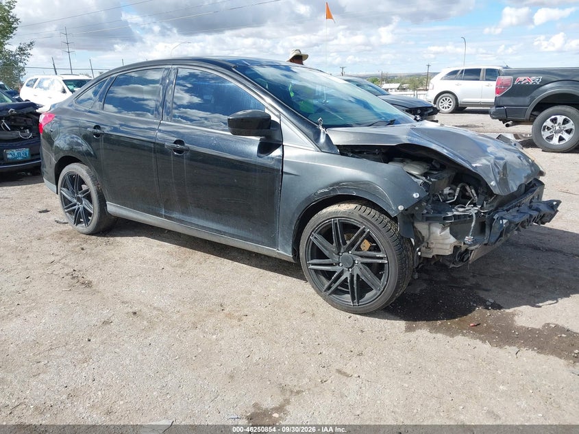 Vin: 1fahp3f2xcl273397, lot: 46750880, ford focus se 2012 img_1
