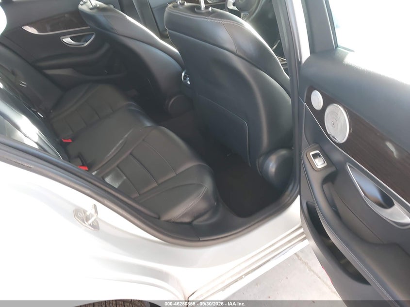 2017 MERCEDES-BENZ C 300 4MATIC · Фото 8
