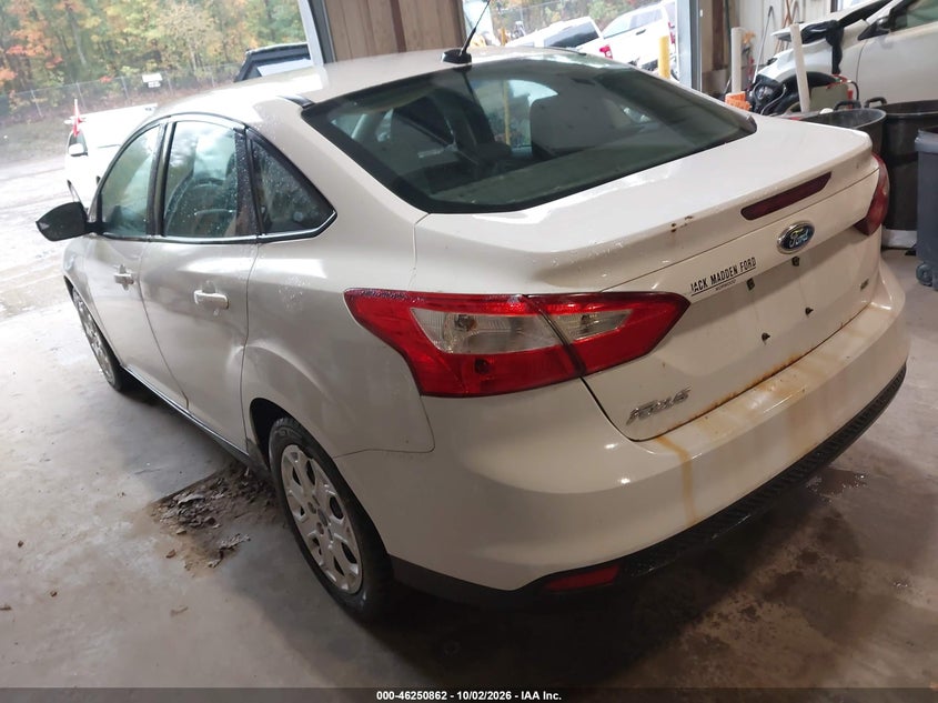 FORD FOCUS 2012 VIN 1FAHP3F26CL425675
