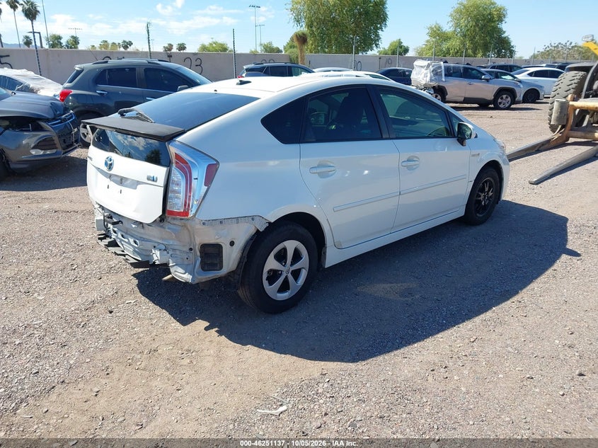 Vin: jtdkn3du8c5461026, lot: 46751163, toyota prius three 20124
