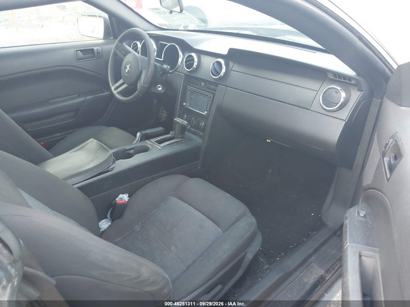 2007 FORD MUSTANG auction photo 5