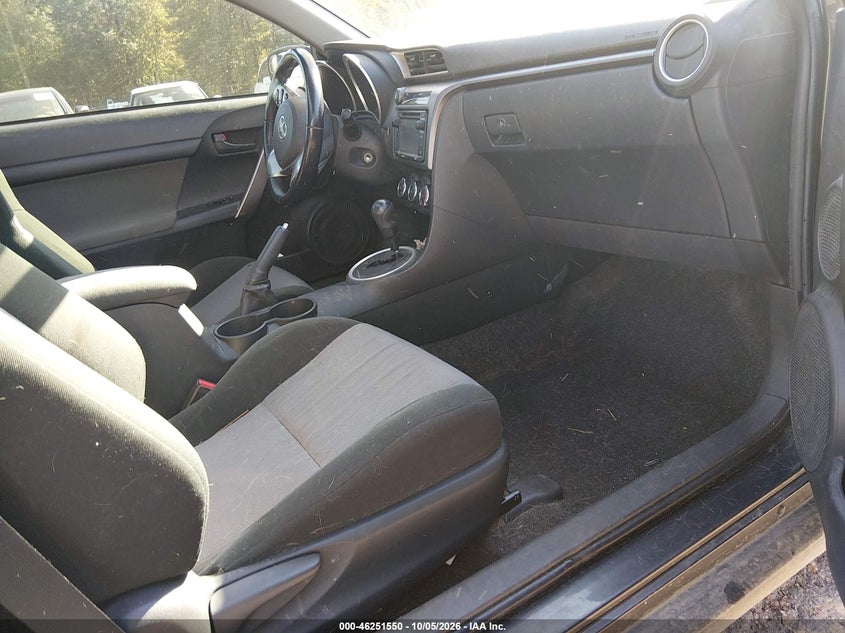 2015 SCION TC · Фото 5