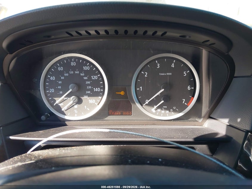 2005 BMW 545I · Фото 7