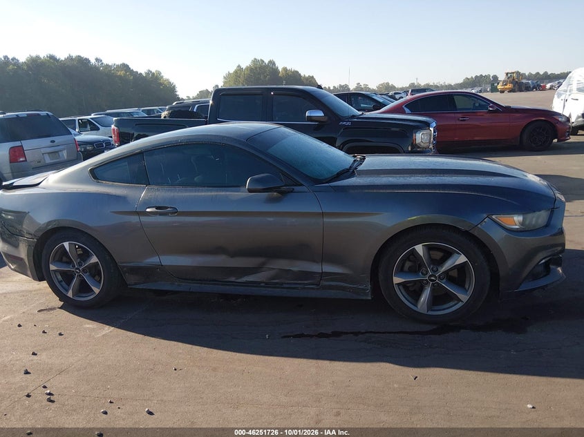 FORD MUSTANG - zdjęcie 13