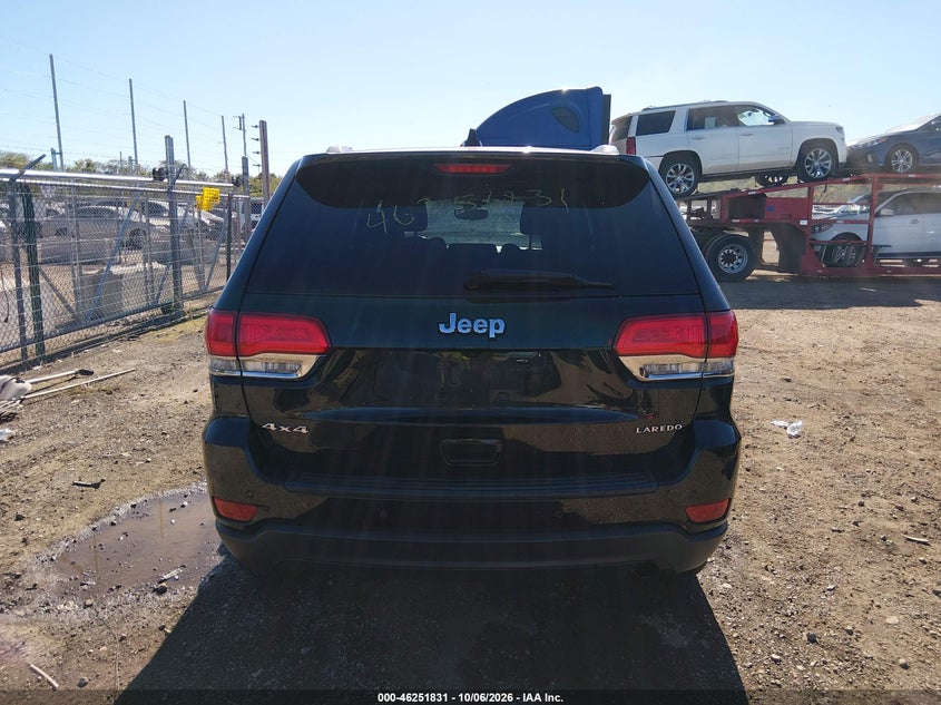 JEEP GRAND CHEROKEE - zdjęcie 17