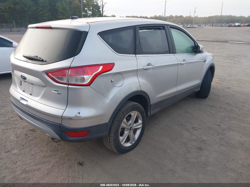 2016 FORD ESCAPE SE · Фото 4