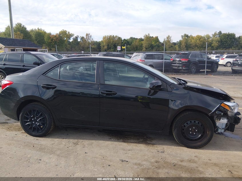 TOYOTA COROLLA - zdjęcie 14
