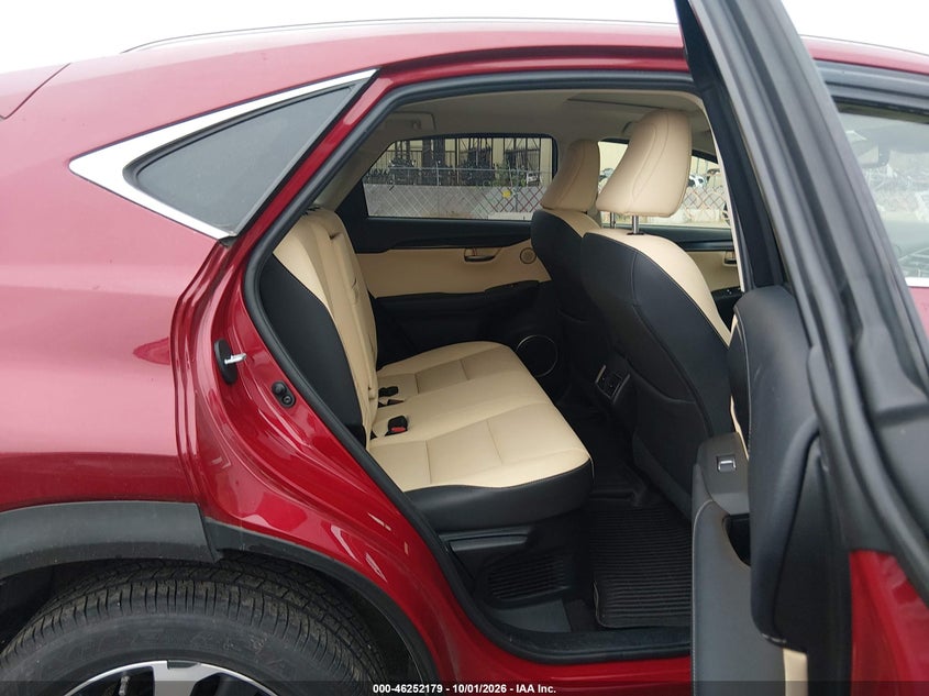 LEXUS NX 300 - zdjęcie 8