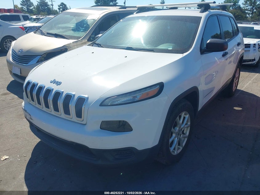 2016 Jeep Cherokee Sport, Right Side, IAAI, VIN 1C4PJMAB2GW122689 — photo 2