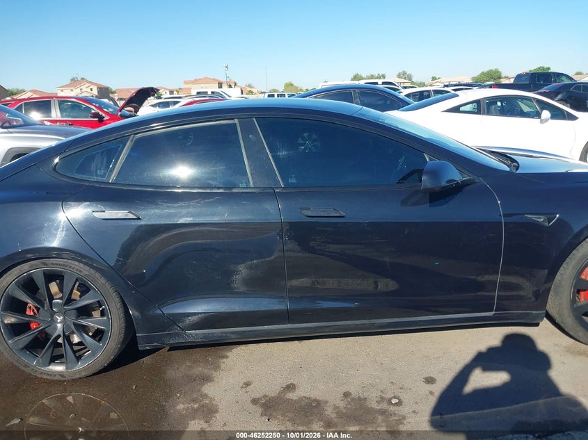 TESLA MODEL S - zdjęcie 14