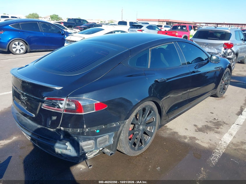 TESLA MODEL S - zdjęcie 4