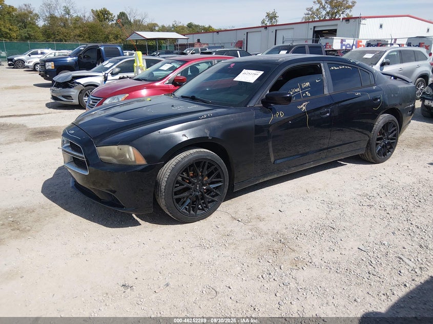 2013 Dodge Charger Sxt, Rear, IAAI, VIN 2C3CDXJG0DH702122 — photo 2