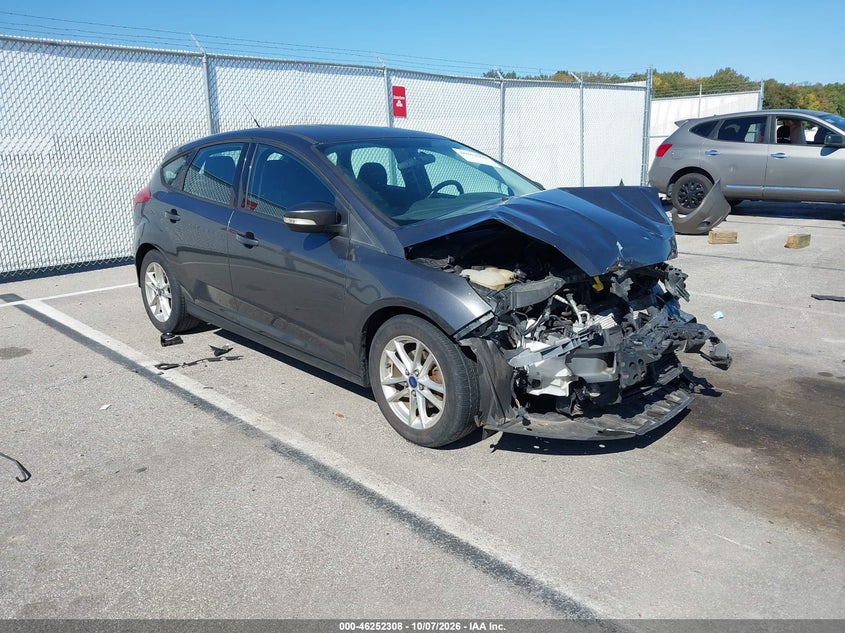 Vin: 1fadp3k24gl227543, lot: 46752334, ford focus se 2016 img_1