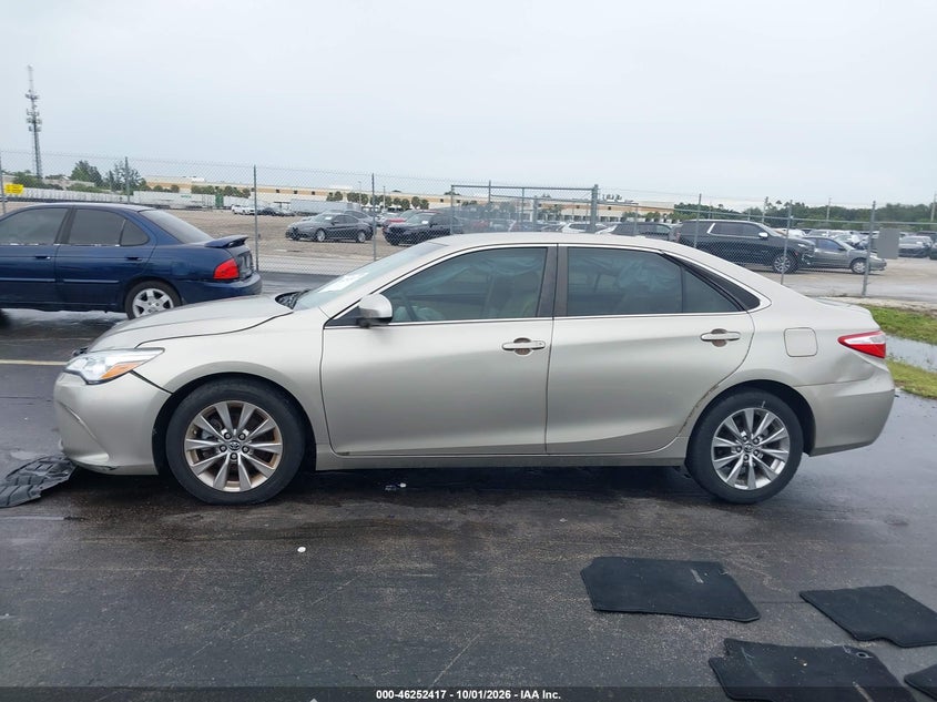 TOYOTA CAMRY - zdjęcie 14