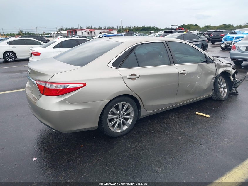 TOYOTA CAMRY - zdjęcie 4