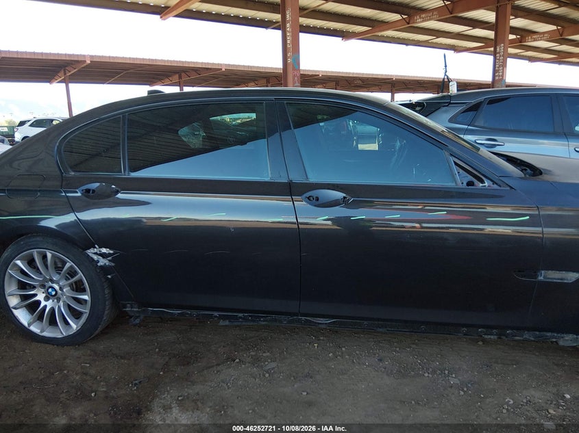 2015 BMW 750LI · Фото 14